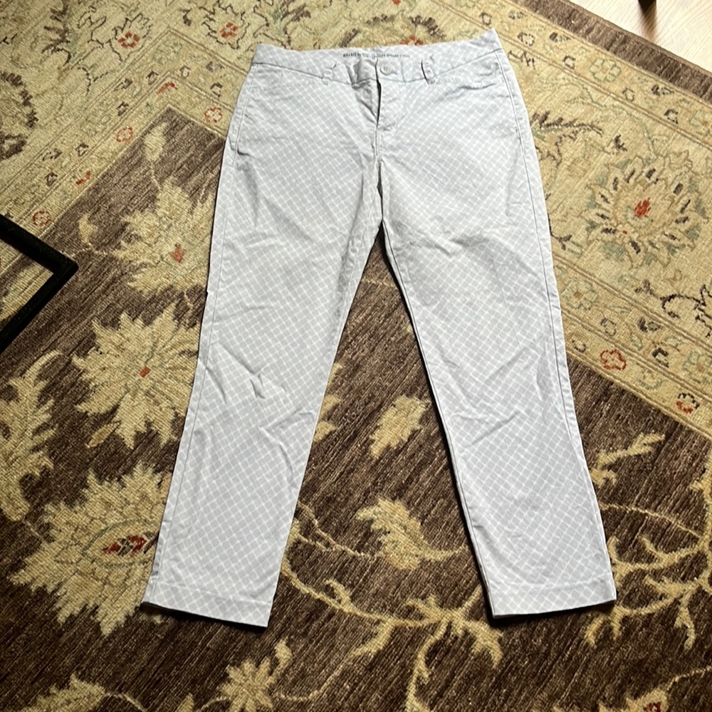 Women’s gap crop style pants